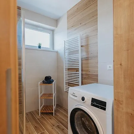 U Skraba Bešeňová